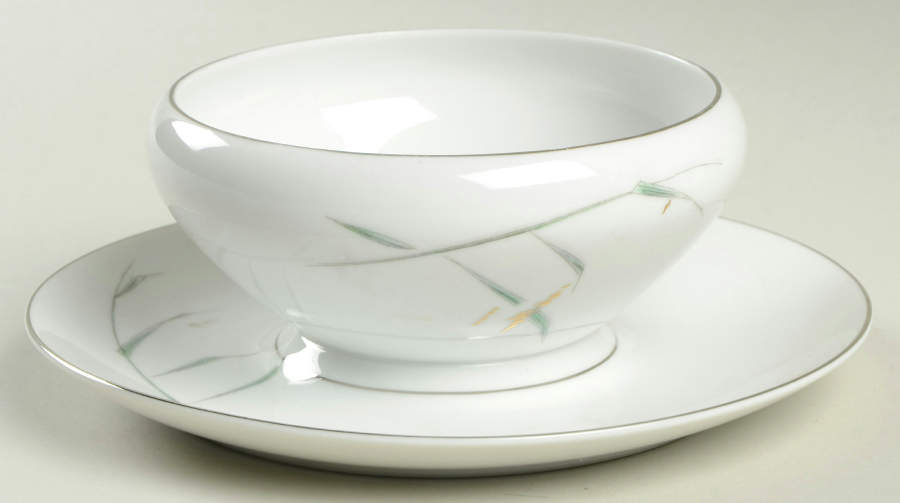 Moji Gravy Boat with Attached Underplate by Mikasa-1