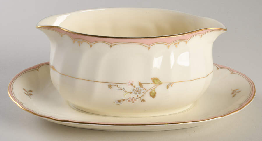 Monticello Gravy Boat & Underplate by Mikasa-1