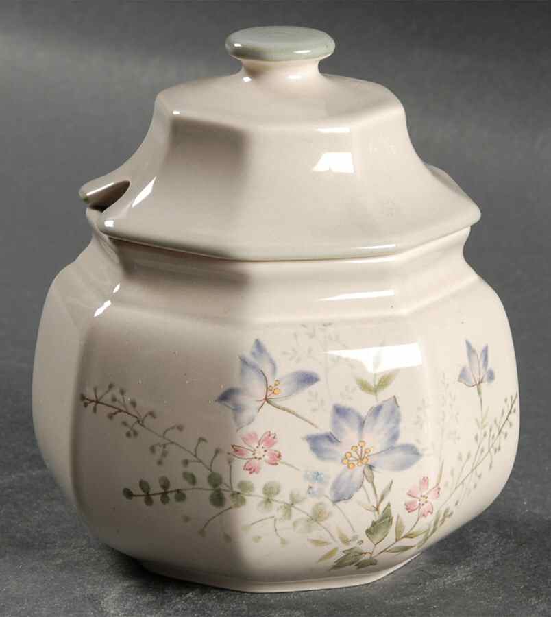 Natural Charms Sugar Bowl & Lid by Mikasa-1