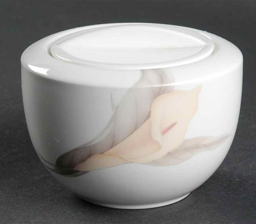 New Spirit Sugar Bowl & Lid by Mikasa-1