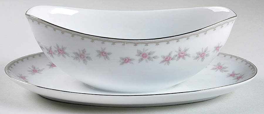 Newton Gravy Boat with Attached Underplate by Mikasa-1