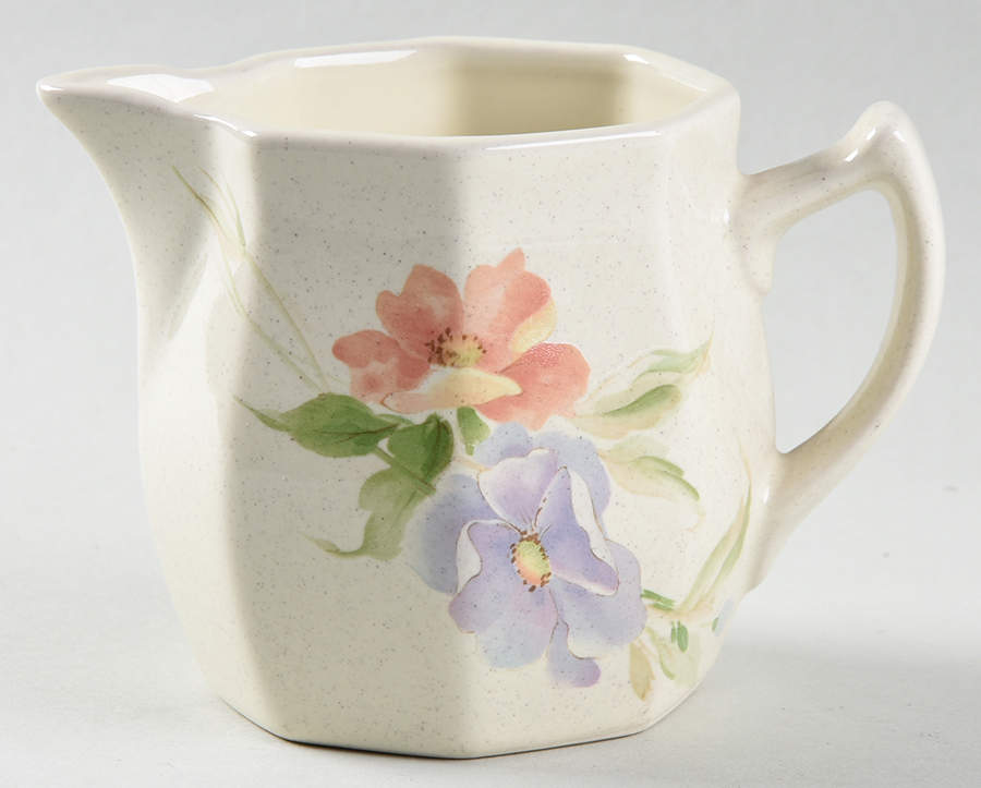 Nice & Easy Creamer by Mikasa-1