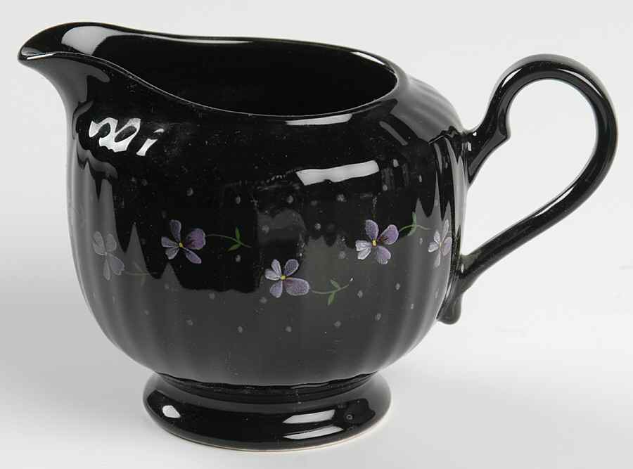 Nightshades Creamer by Mikasa-1