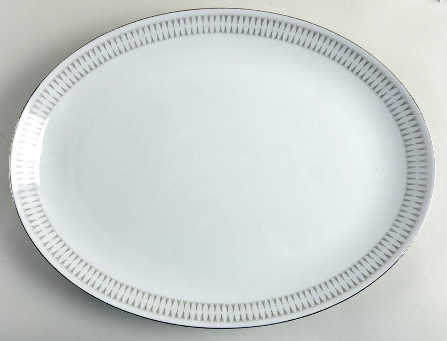 Nordica 16" Oval Serving Platter by Mikasa-1