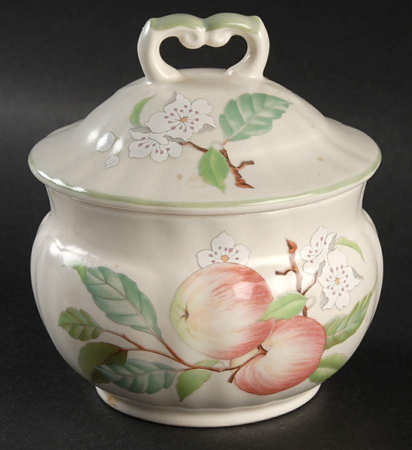 Norfolk Sugar Bowl & Lid by Mikasa-1