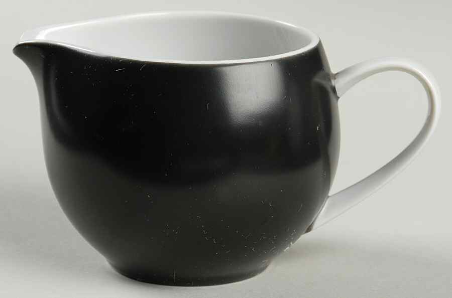 Onyx Creamer by Mikasa-1