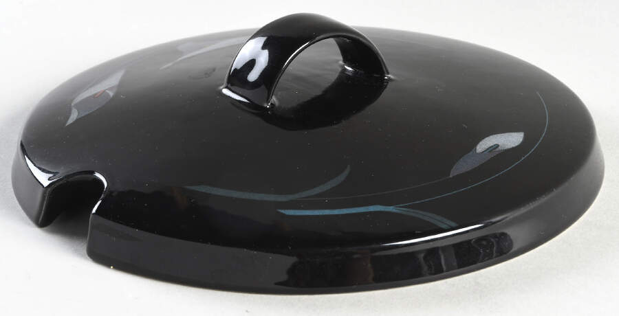 Opus Black Lid for Tureen by Mikasa-1