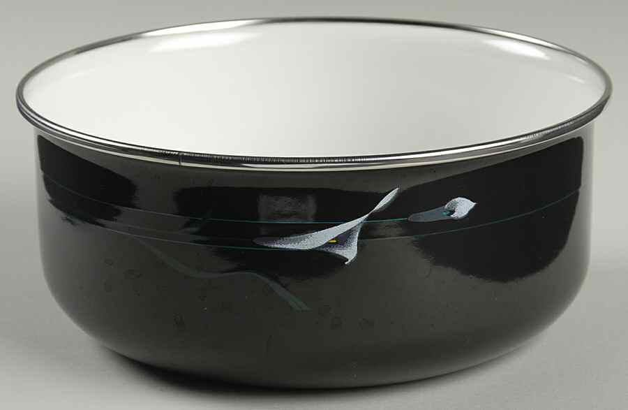 Opus Black 7" Metal Mixing Bowl & Plastic Lid by Mikasa-1