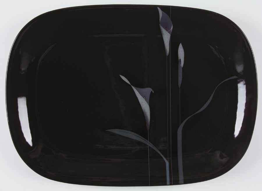 Opus Black 14" Oval Serving Platter by Mikasa-1