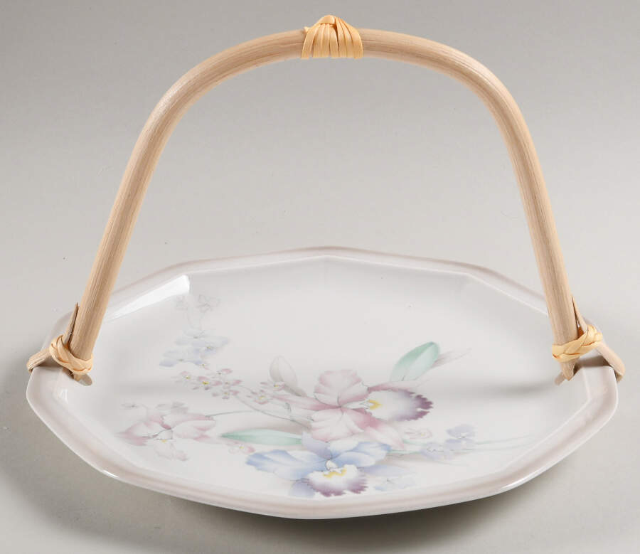 Orchids 5 3/8"-5 5/8" Bamboo Handled Serving Plate  HC by Mikasa-1