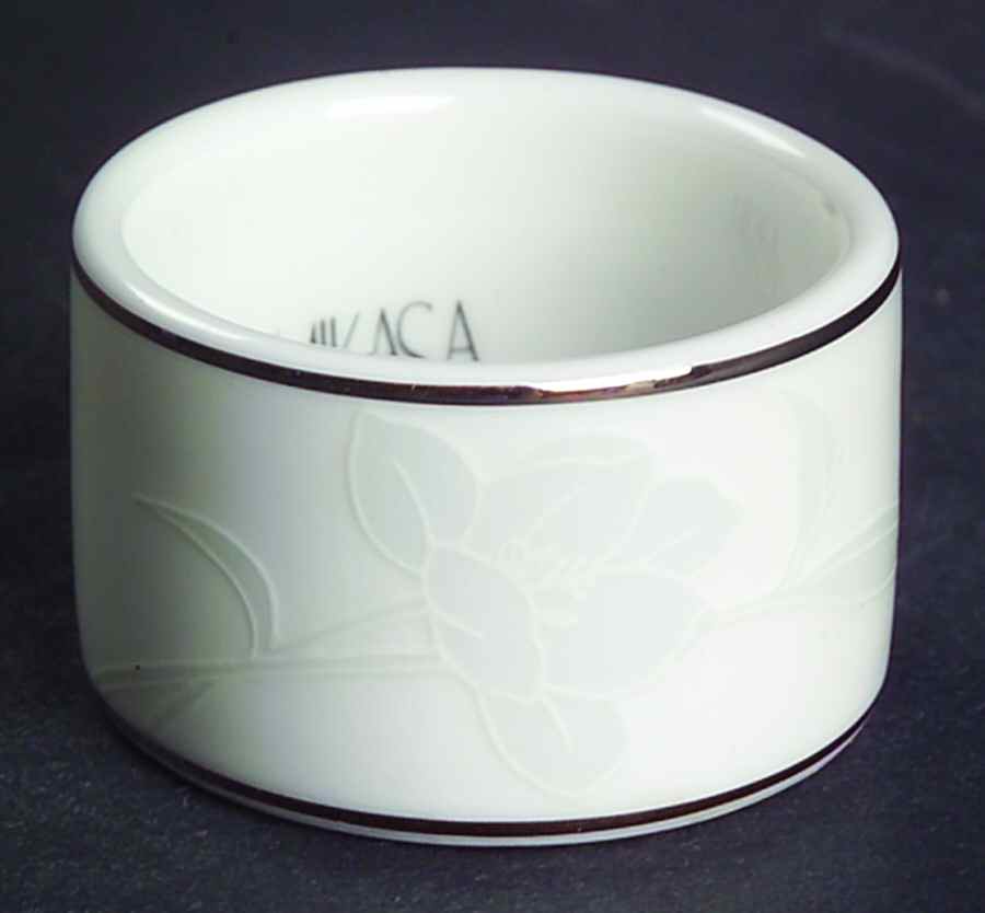 Ovation White Napkin Ring by Mikasa-1
