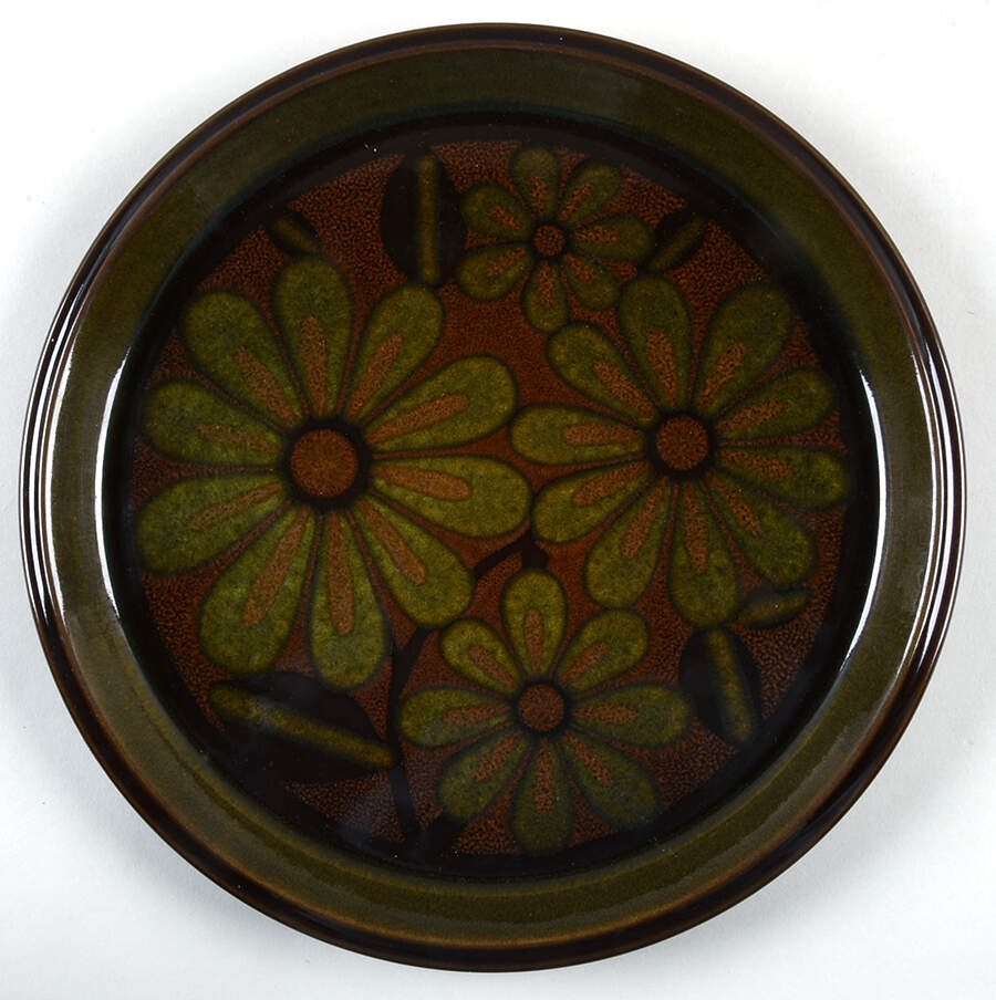 Ovation Brown & Green Dinner Plate by Mikasa-1