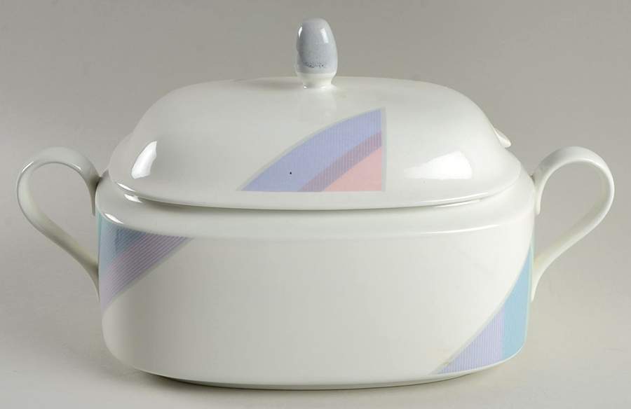 Par Four Tureen &  Lid by Mikasa-1
