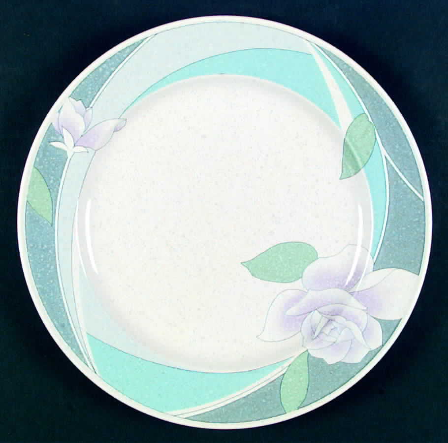 Passion Fleur Dinner Plate by Mikasa-1