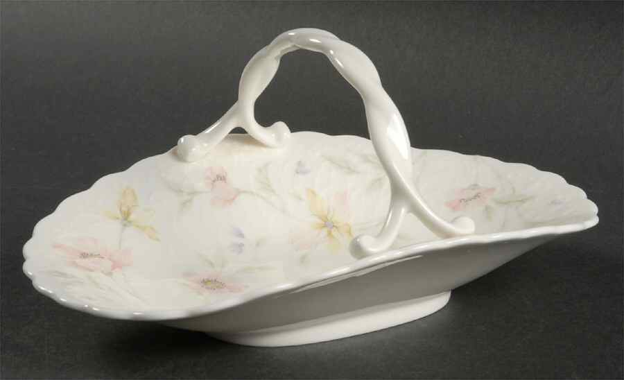 Pastel Garden Medium Basket with Handle by Mikasa-1