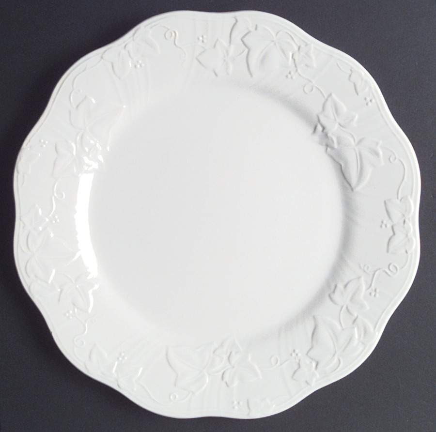 Parisian Ivy Dinner Plate by Mikasa-1