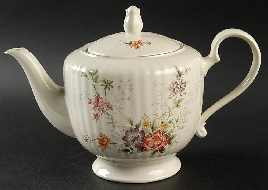 Park Lane Teapot & Lid by Mikasa-1