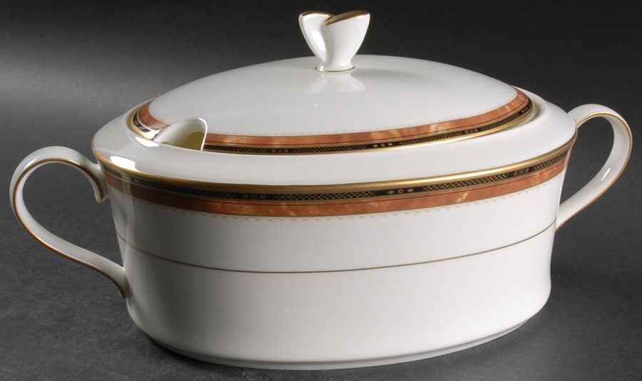 Palazzo Oval Covered Vegetable by Mikasa-1