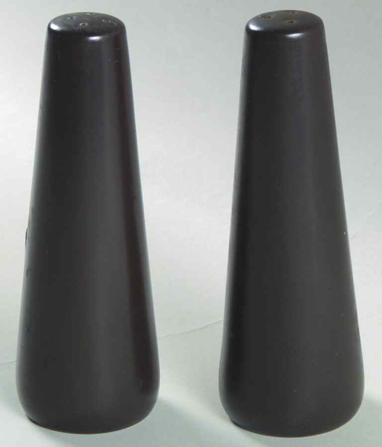 Paprika Orange Brown Salt & Pepper Set by Mikasa-1