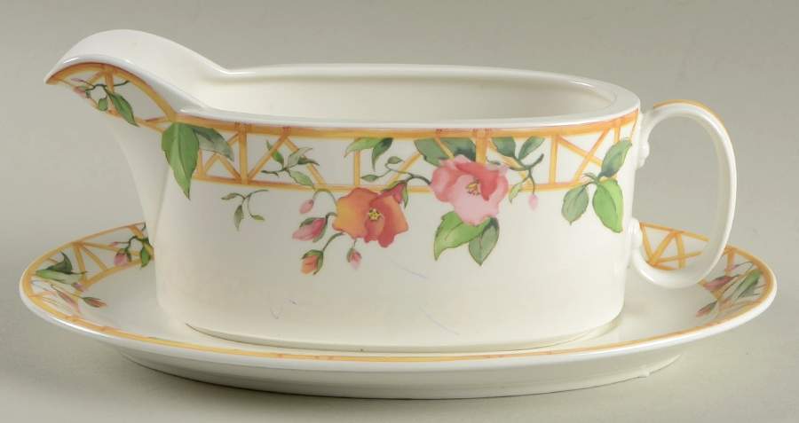 Parisian Trellis Gravy Boat & Underplate by Mikasa-1
