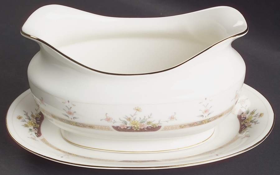 Park View Gravy Boat & Underplate by Mikasa-1