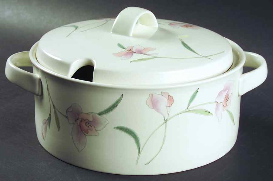 Peach Blooms Tureen &  Lid by Mikasa-1