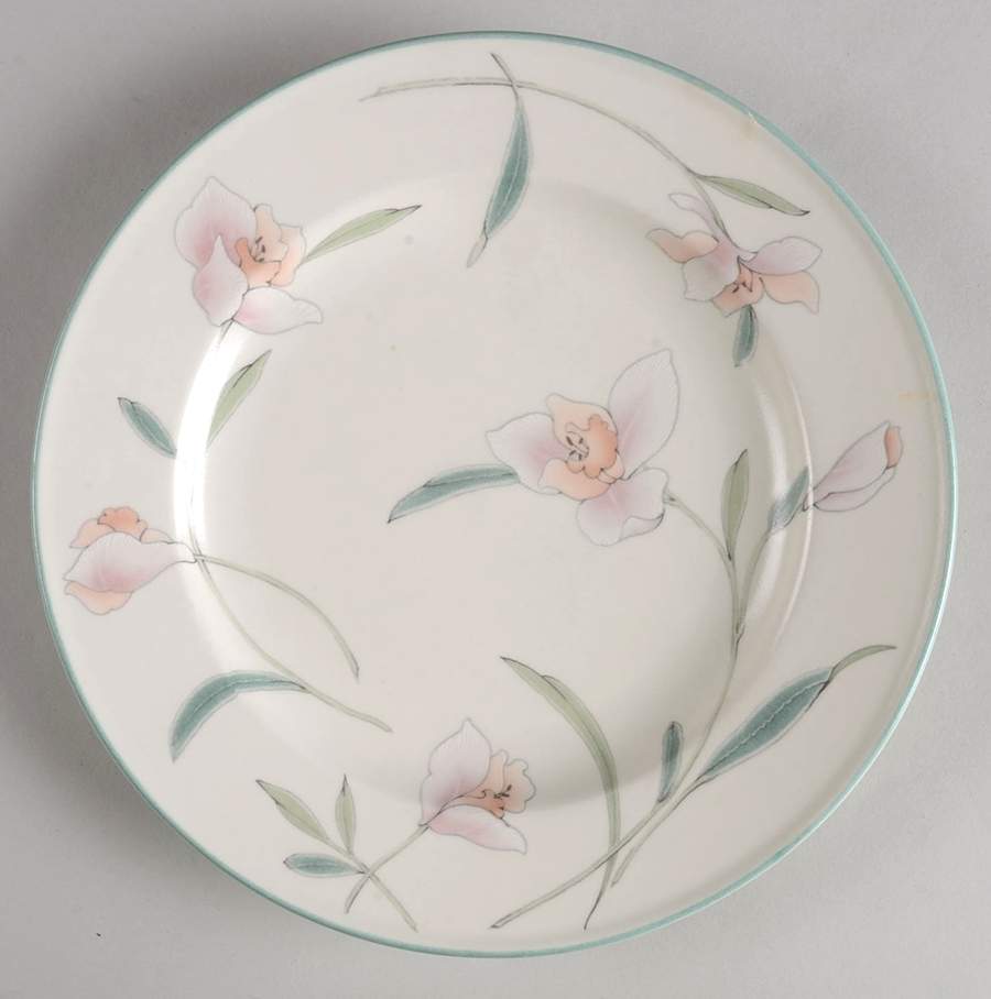 Peach Blooms Salad Plate by Mikasa-1