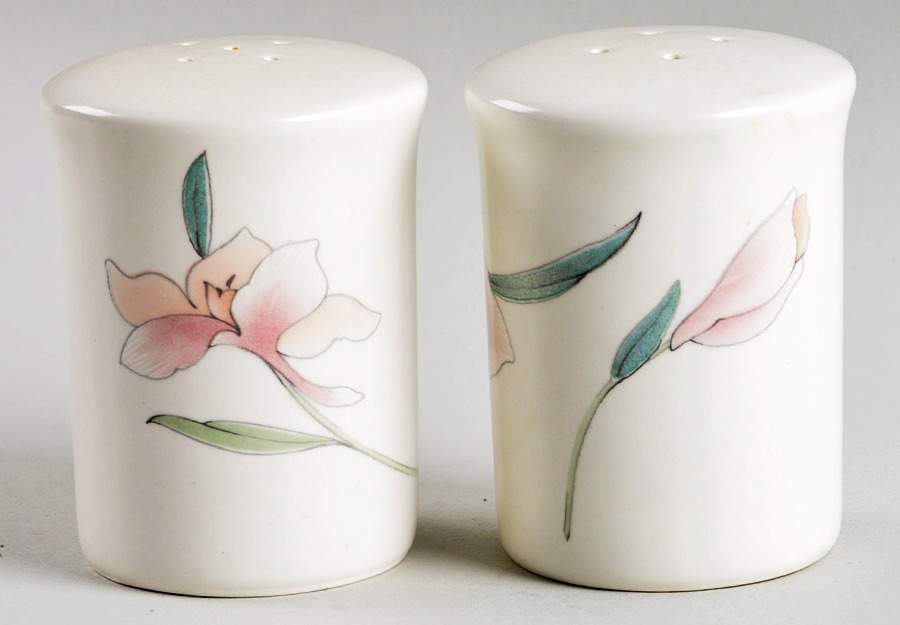 Peach Blooms Salt & Pepper Set by Mikasa-1