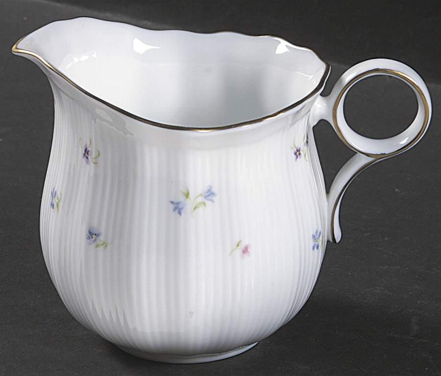 Petite Blooms Creamer by Mikasa-1