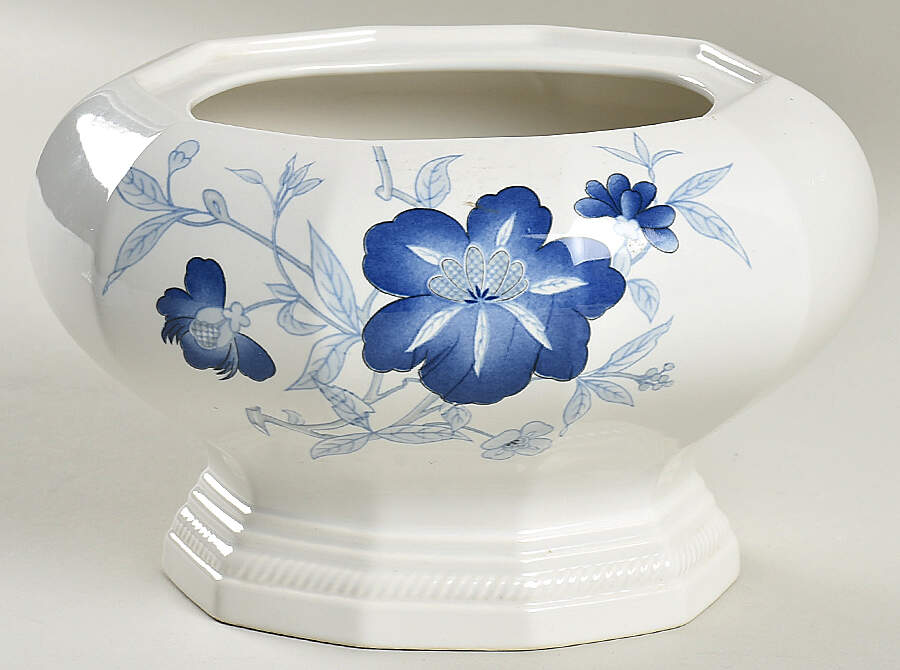 Persian Blue Gift Box No Lid by Mikasa-1
