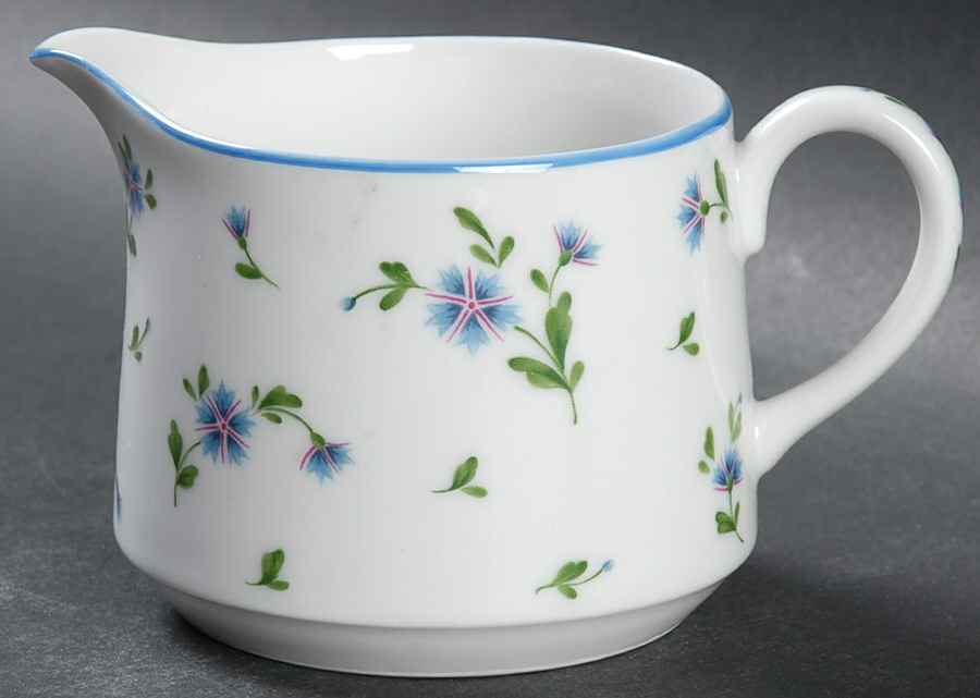 Petit Fleur Creamer by Mikasa-1