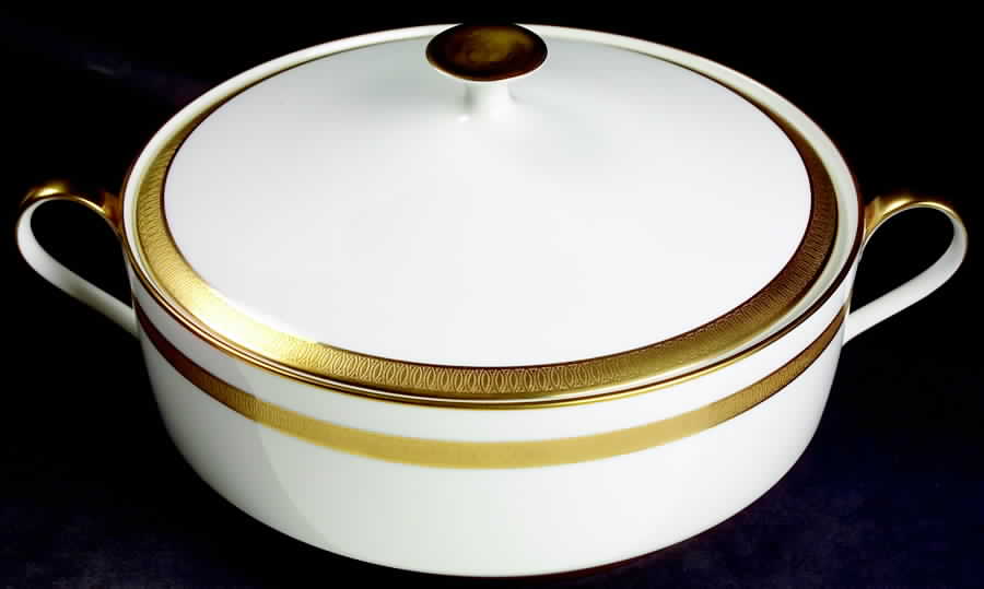 Pembroke Round Covered Vegetable by Mikasa-1