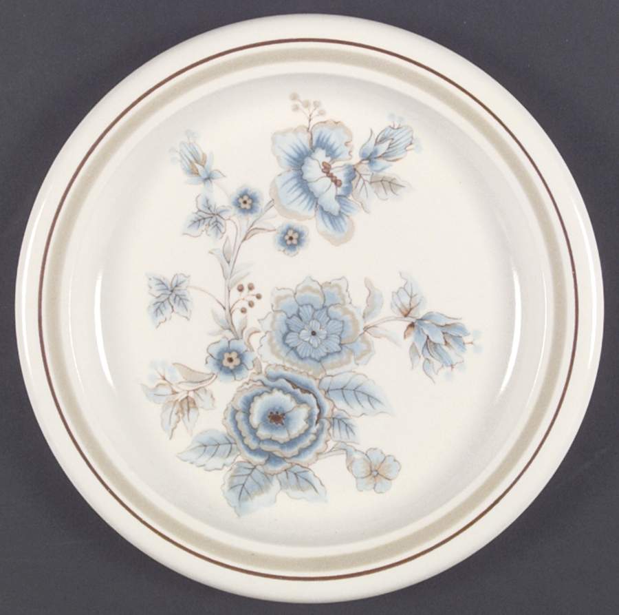 Peonies Dinner Plate by Mikasa-1