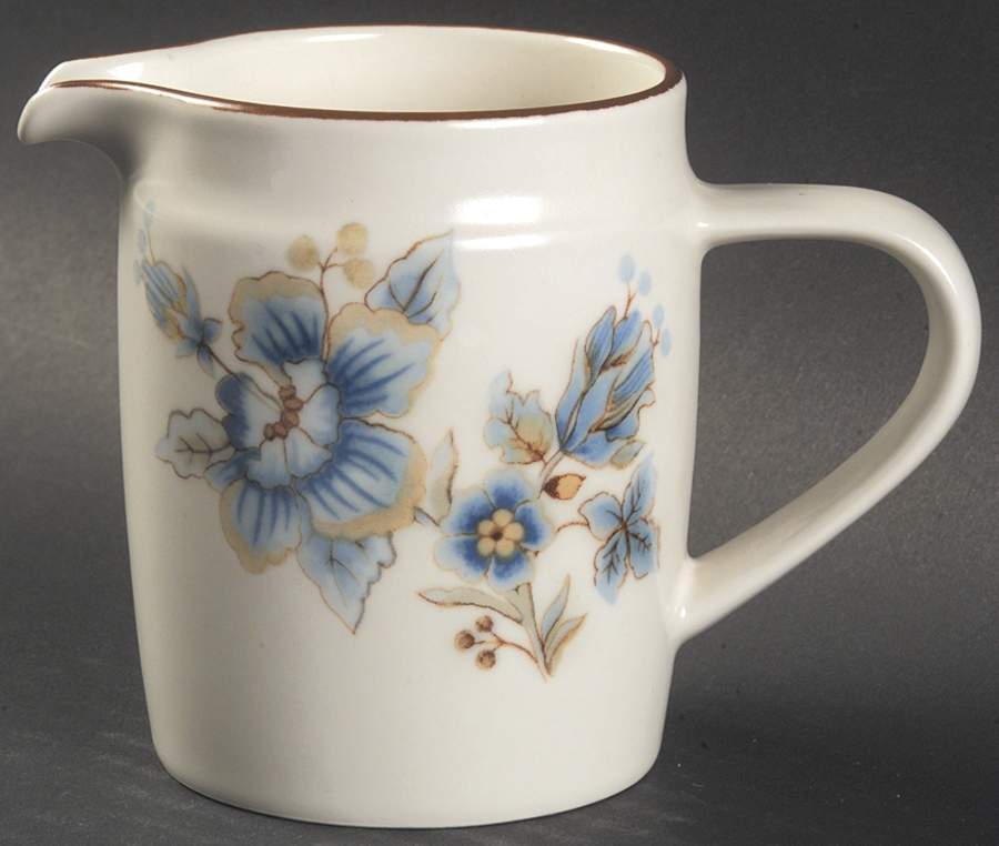 Peonies Creamer by Mikasa-1