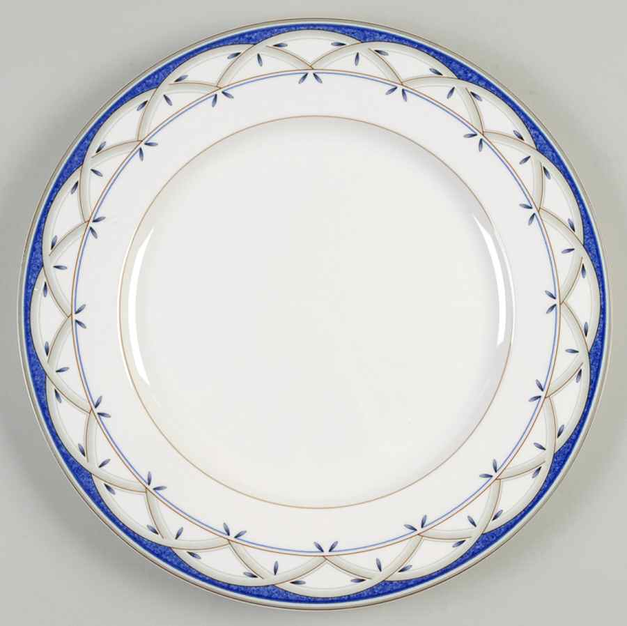Peach Royale Service Plate (Charger) by Mikasa-1