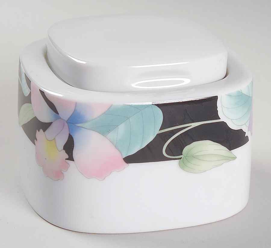 Personality Sugar Bowl & Lid by Mikasa-1