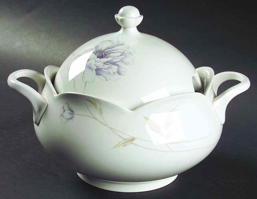 Peony Splendor Tureen &  Lid by Mikasa-1