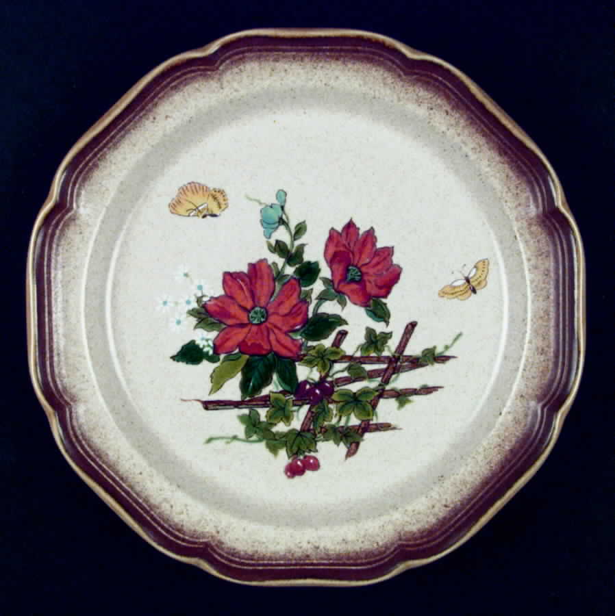 Pickfair Dinner Plate by Mikasa-1