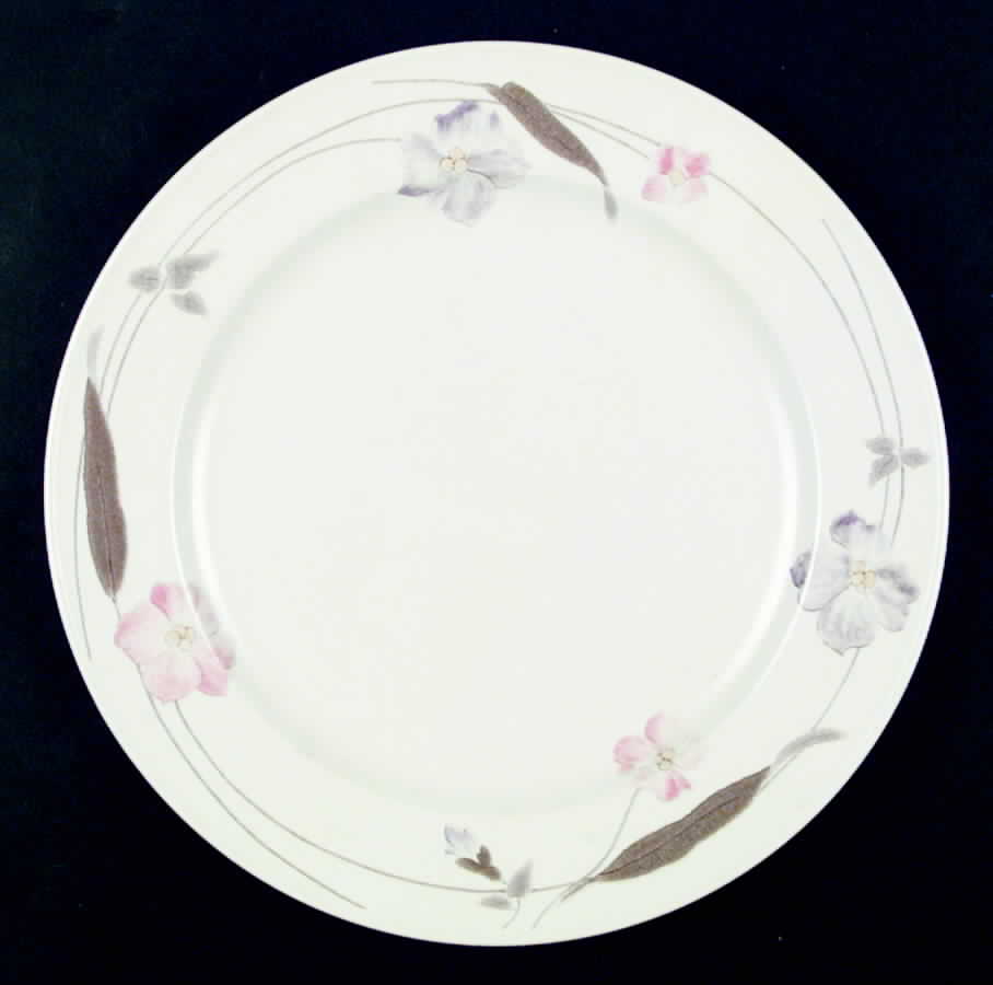 Piccadilly Dinner Plate by Mikasa-1
