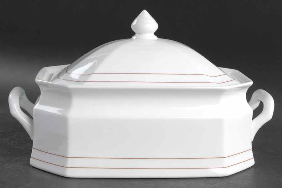 Pimento 2 Quart Oval Covered Casserole by Mikasa-1
