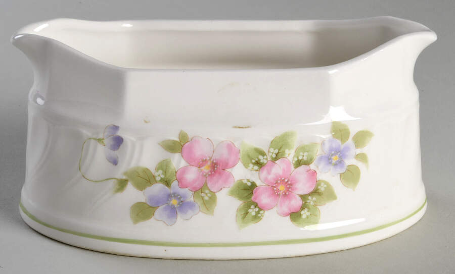 Pink 'N Pretty Gravy Boat by Mikasa-1
