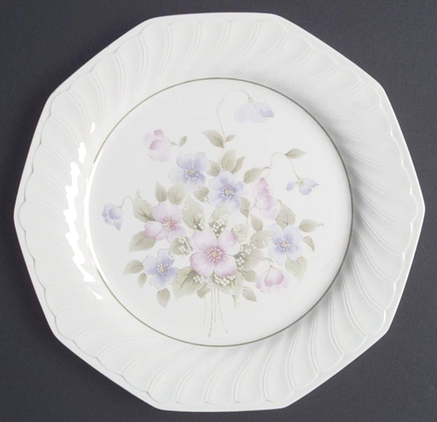 Pink 'N Pretty Dinner Plate by Mikasa-1