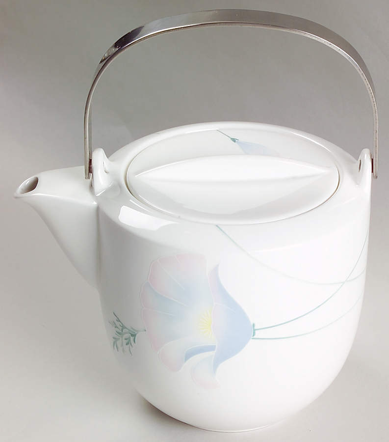 Pizzazz Coffee Pot & Lid by Mikasa-1