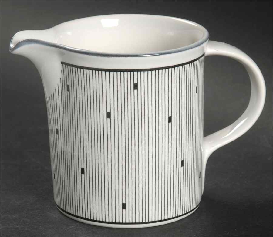 Pleats Black Creamer by Mikasa-1