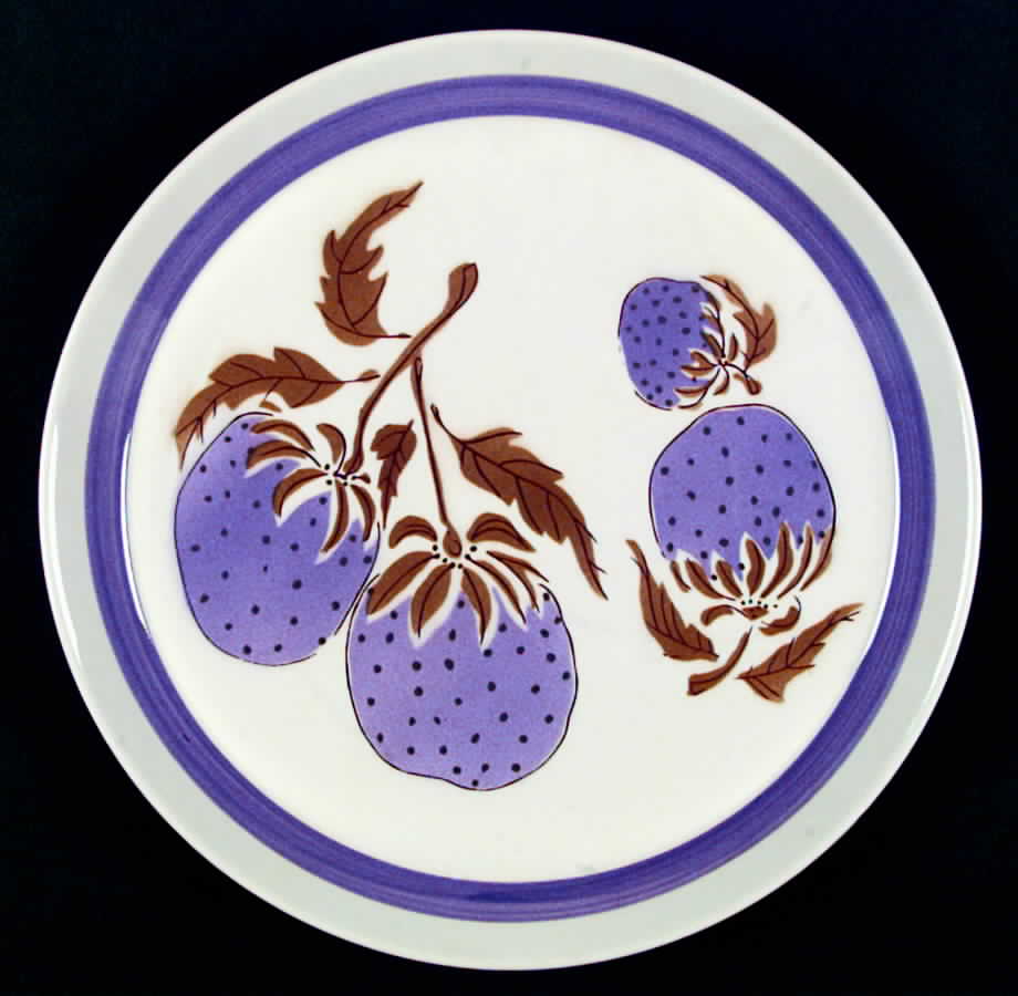 Plumberry Dinner Plate by Mikasa-1
