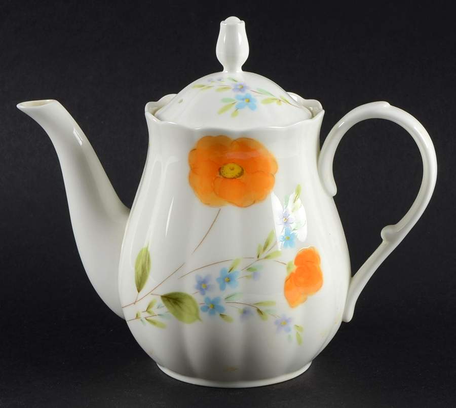 Poppy Love Mini Coffee Pot & Lid by Mikasa-1