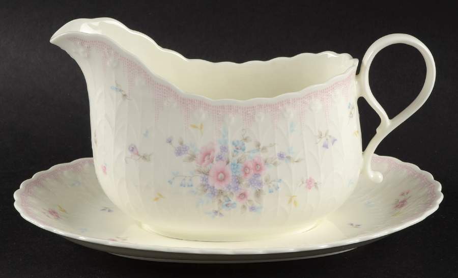Precious Gravy Boat & Underplate by Mikasa-1