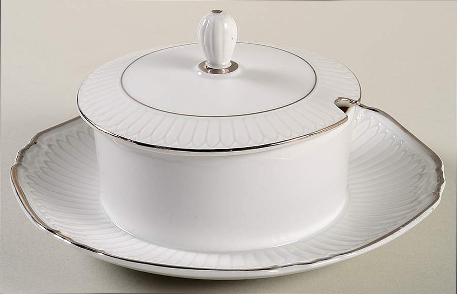Queen Anne Jam/Jelly & Lid by Mikasa-1