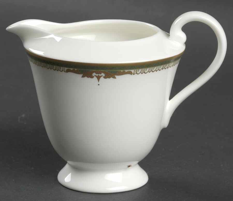 Queen's Court Creamer by Mikasa-1