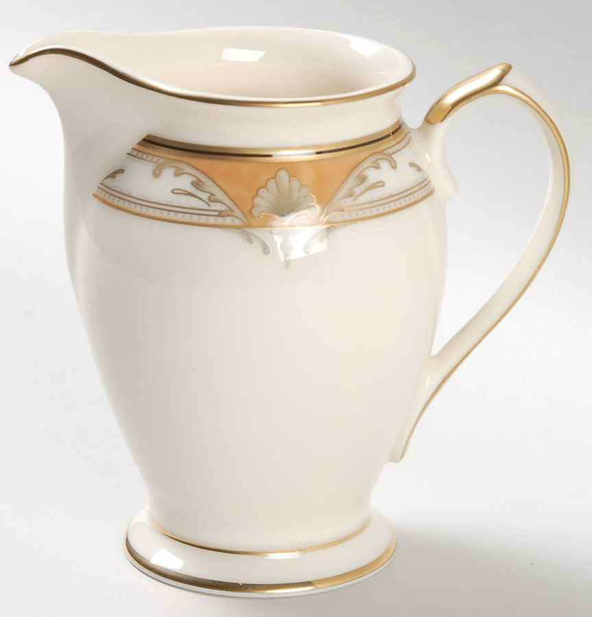 Regal Crest Peach Creamer by Mikasa-1